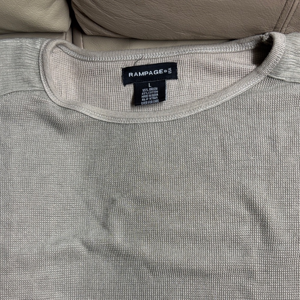 Rampage Vintage 90’s Men's Crewneck Sweater in Taupe Beige size Large